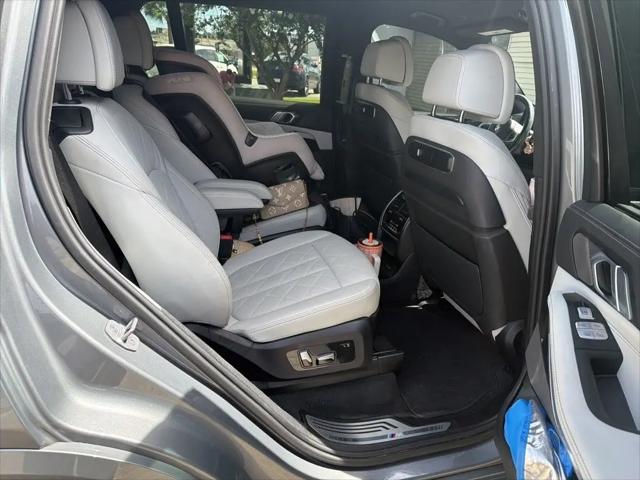2023 BMW X7 xDrive40i