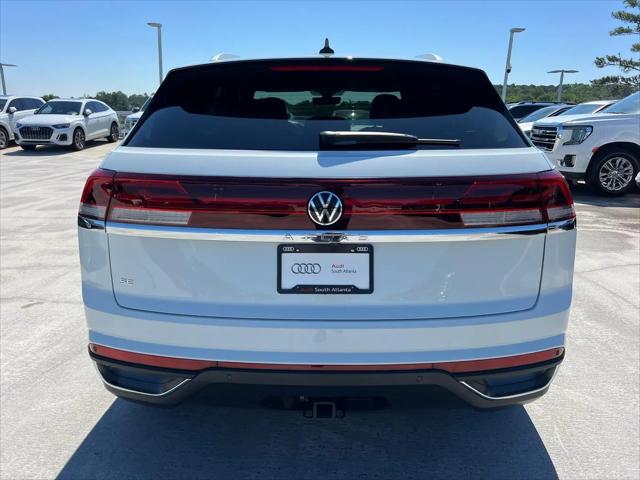 2025 Volkswagen Atlas Cross Sport 2.0T SE w/Technology