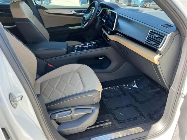 2025 Volkswagen Atlas Cross Sport 2.0T SE w/Technology