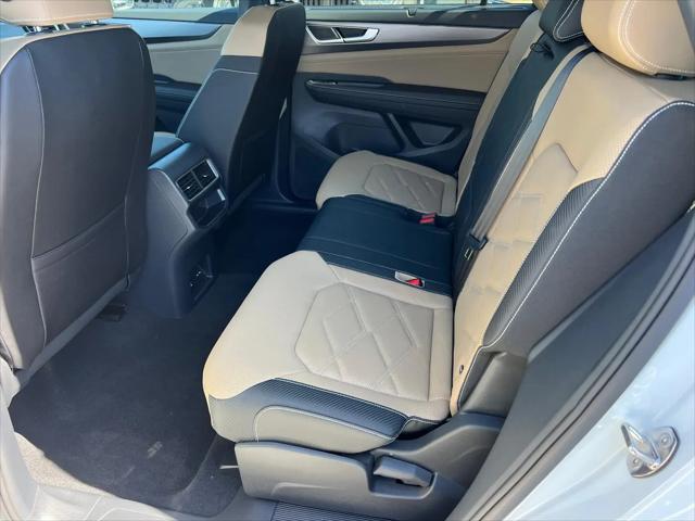 2025 Volkswagen Atlas Cross Sport 2.0T SE w/Technology