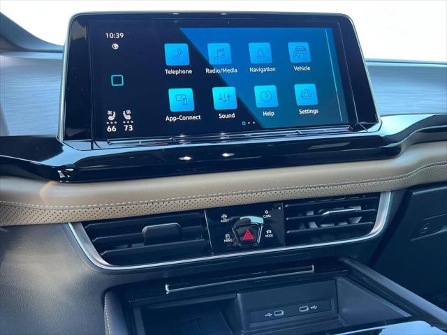 2025 Volkswagen Atlas Cross Sport 2.0T SE w/Technology