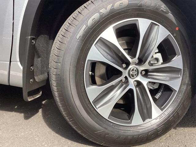 2025 Toyota Highlander Hybrid XLE