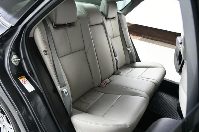 2013 Toyota Avalon XLE Premium