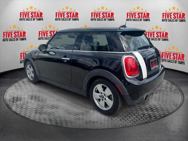 2017 MINI Hardtop Cooper