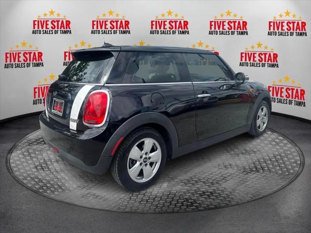 2017 MINI Hardtop Cooper