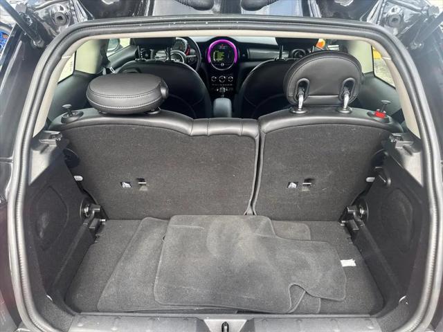2017 MINI Hardtop Cooper
