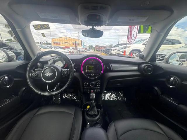 2017 MINI Hardtop Cooper