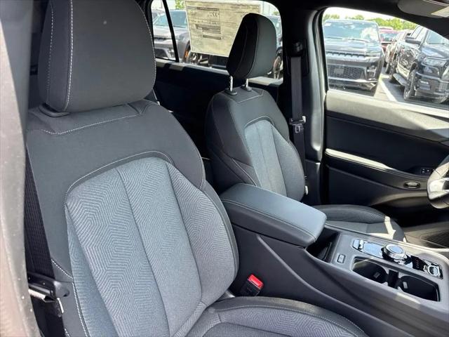 2026 Jeep Cherokee Laredo 4x4