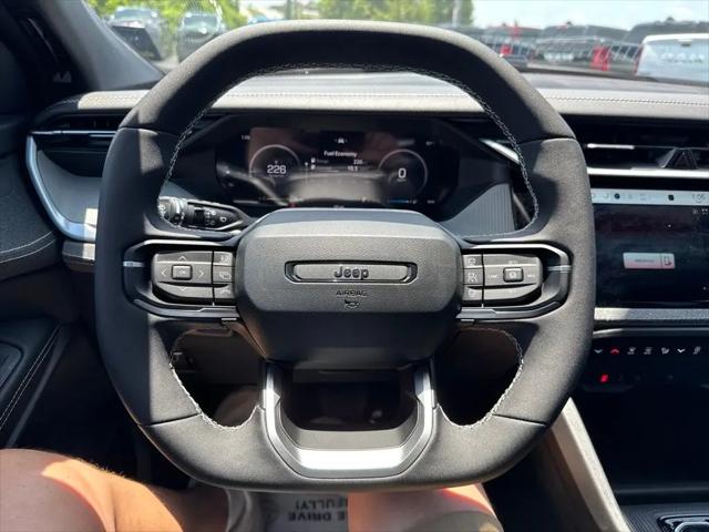 2026 Jeep Cherokee Laredo 4x4