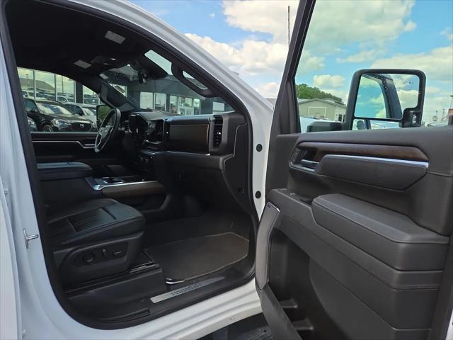 2025 Chevrolet Silverado 3500HD 4WD Crew Cab Long Bed High Country