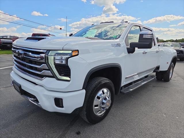 2025 Chevrolet Silverado 3500HD 4WD Crew Cab Long Bed High Country