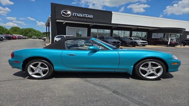 2003 Mazda MX-5 Cloth