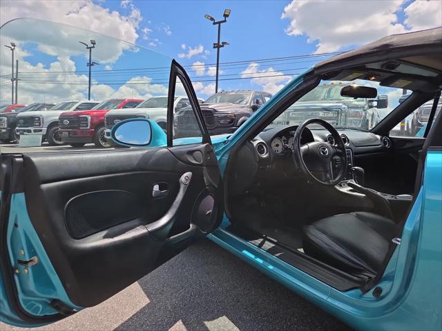 2003 Mazda MX-5 Cloth