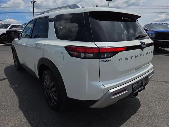 2023 Nissan Pathfinder SL 4WD