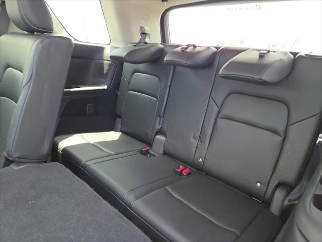 2023 Nissan Pathfinder SL 4WD