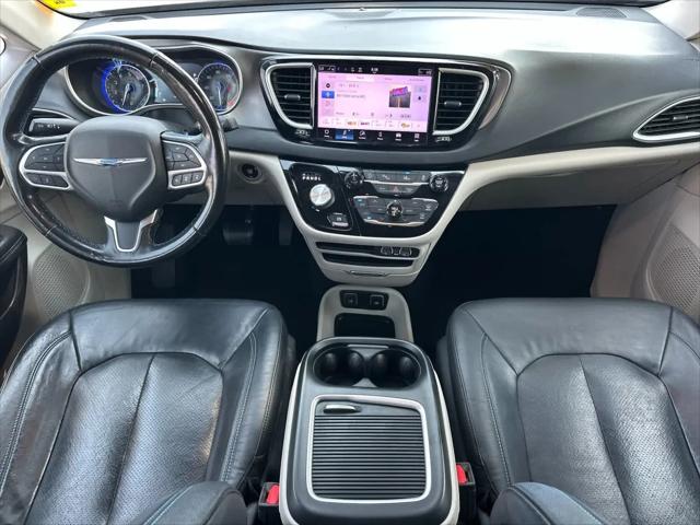 2021 Chrysler Pacifica Touring L