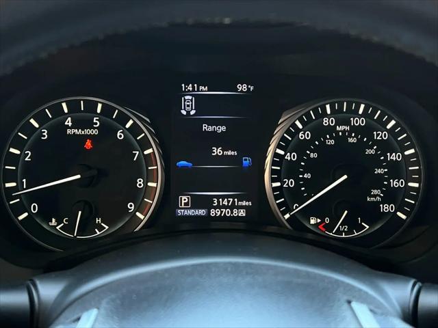2022 INFINITI Q60 LUXE AWD