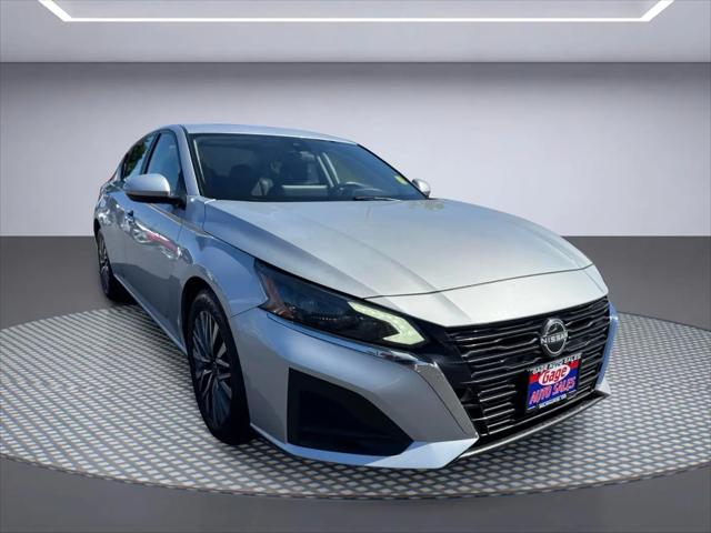 2023 Nissan Altima SV FWD
