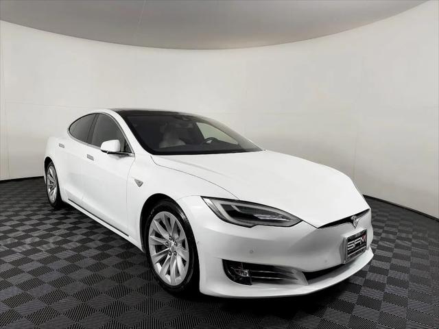 2016 Tesla Model S 90D