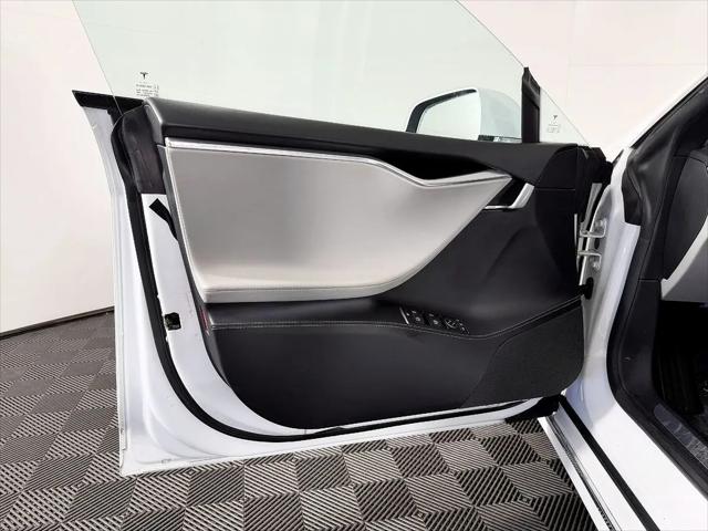 2016 Tesla Model S 90D