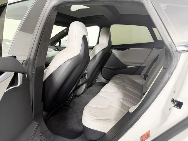 2016 Tesla Model S 90D