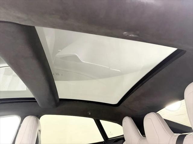 2016 Tesla Model S 90D