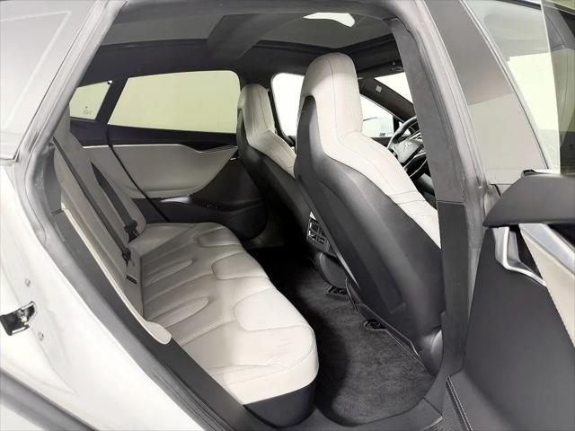2016 Tesla Model S 90D