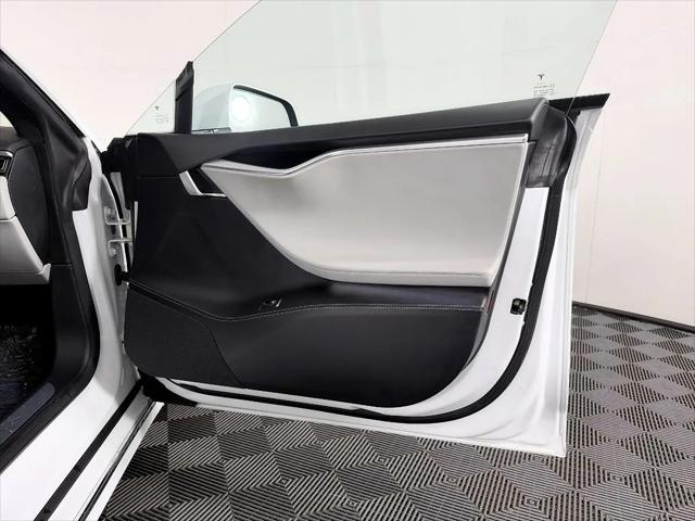 2016 Tesla Model S 90D