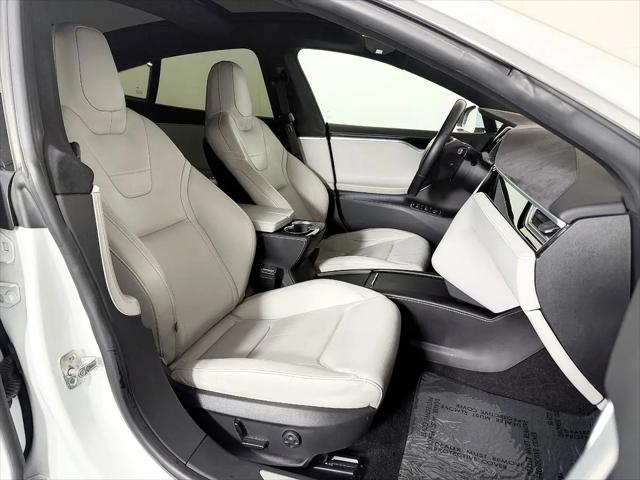 2016 Tesla Model S 90D