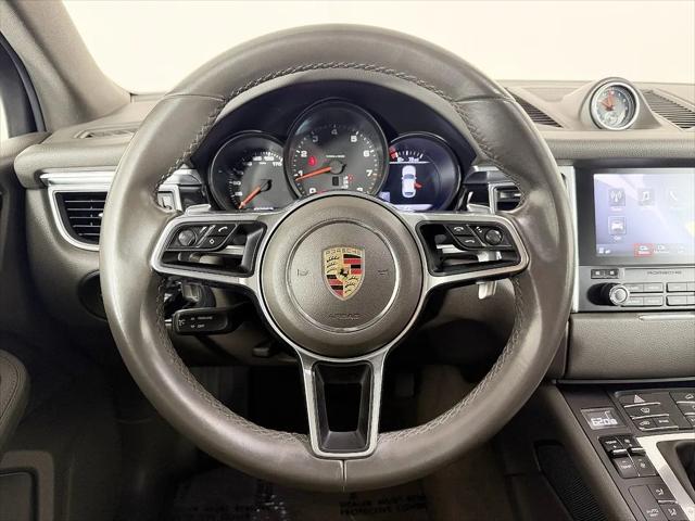 2017 Porsche Macan Macan