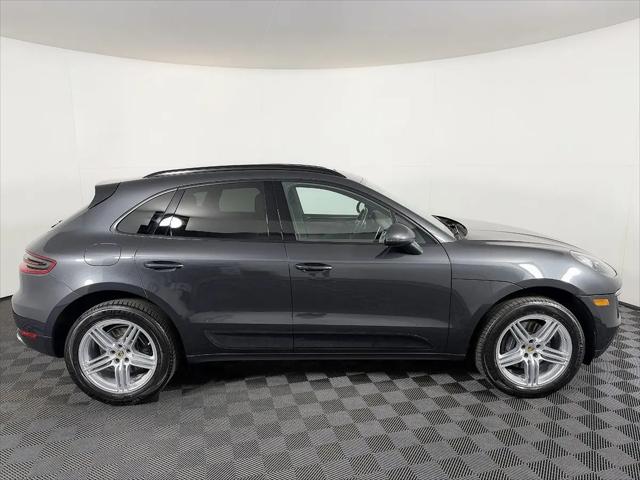 2017 Porsche Macan Macan