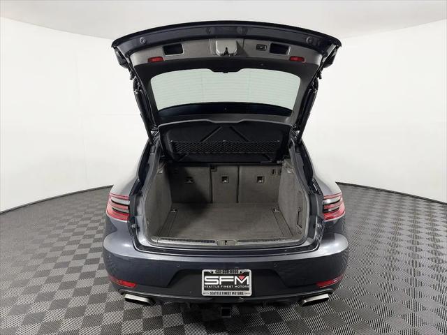 2017 Porsche Macan Macan