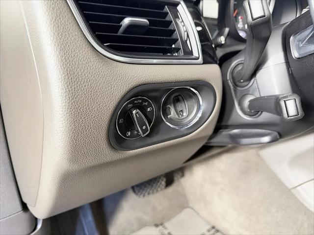 2017 Porsche Macan Macan