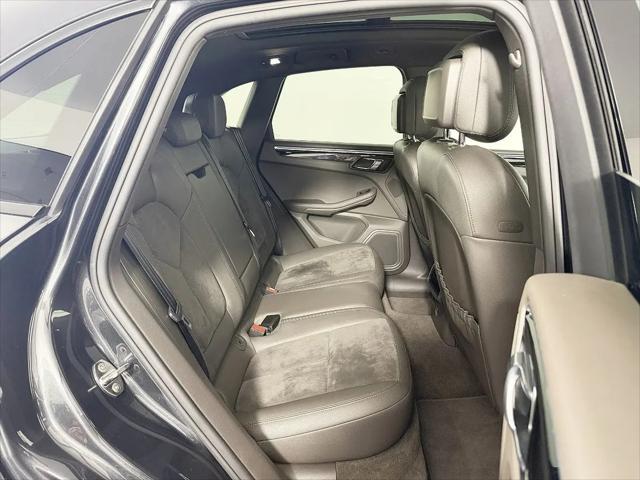 2017 Porsche Macan Macan