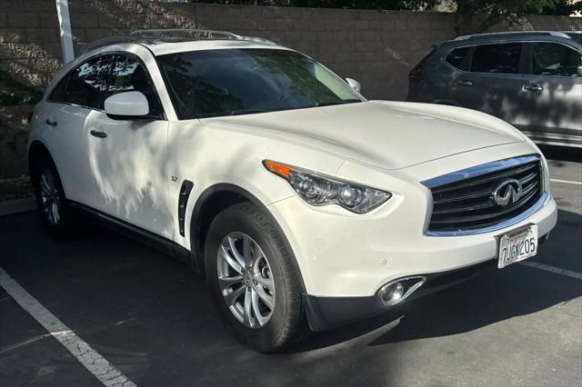2014 INFINITI QX70 Standard