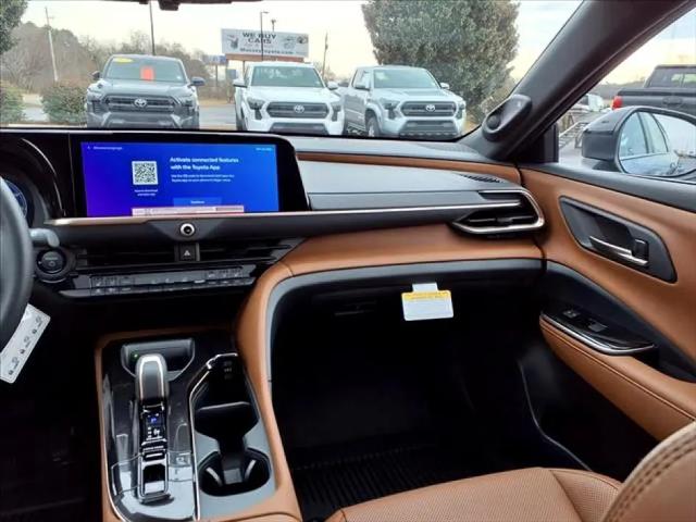 2025 Toyota Crown Signia Limited