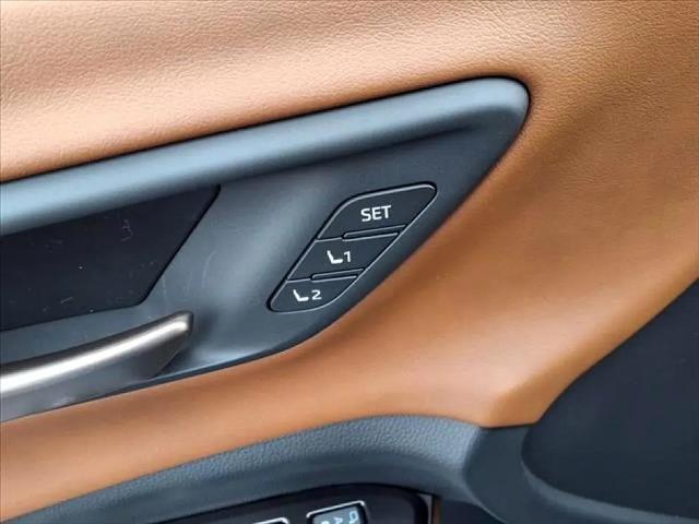 2025 Toyota Crown Signia Limited