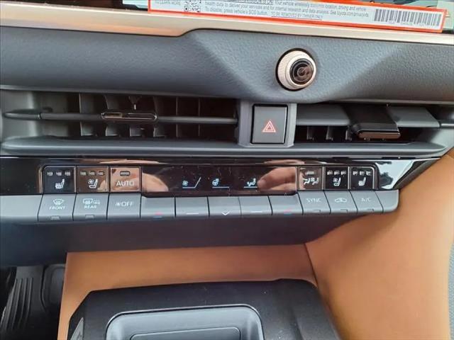 2025 Toyota Crown Signia Limited