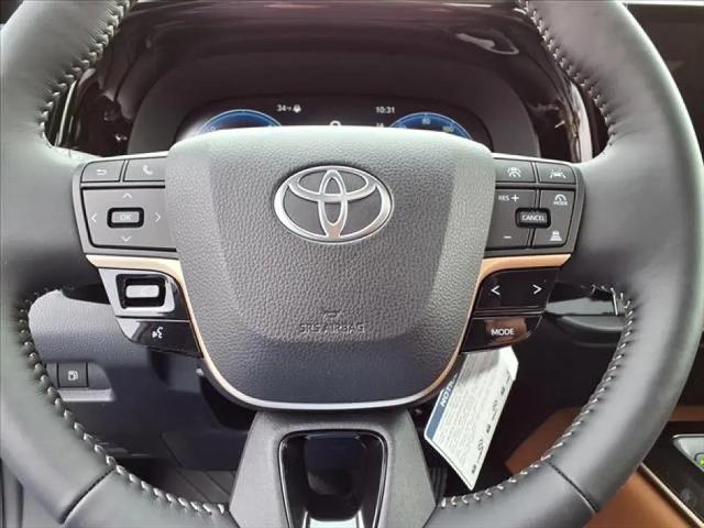 2025 Toyota Crown Signia Limited