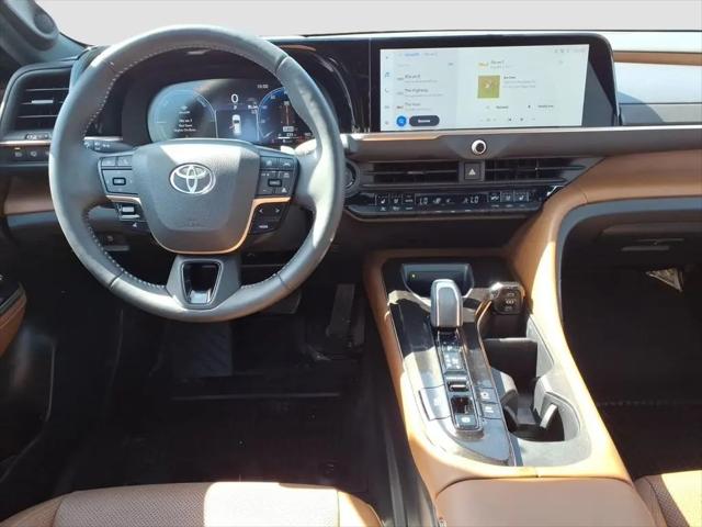 2025 Toyota Crown Signia Limited
