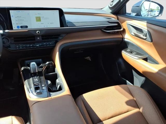 2025 Toyota Crown Signia Limited