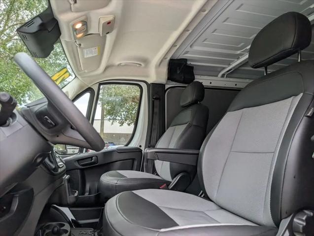 2024 Ram ProMaster 2500 Cargo Van SLT Low Roof 136" WB