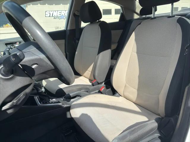 2019 Hyundai Accent SE