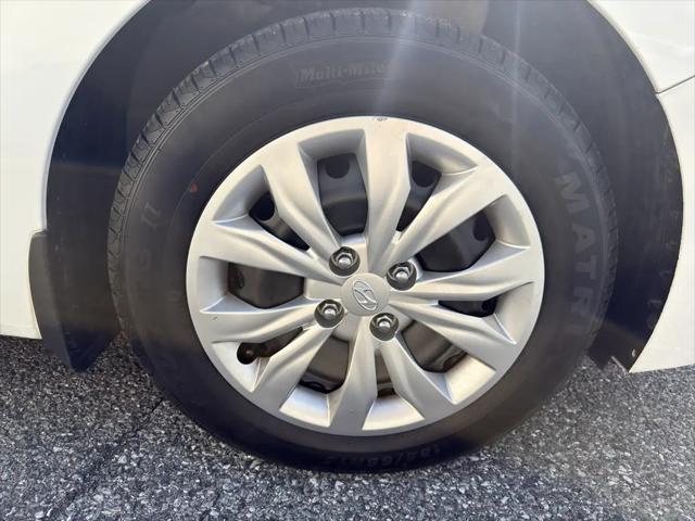 2019 Hyundai Accent SE