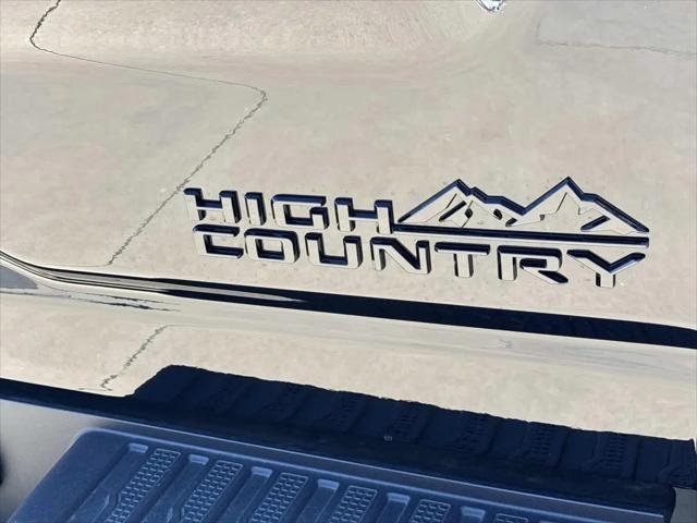 2026 Chevrolet Silverado 2500HD Crew Cab, Standard Bed, High Country, 4WD