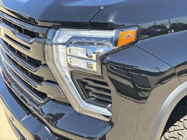 2026 Chevrolet Silverado 2500HD Crew Cab, Standard Bed, High Country, 4WD