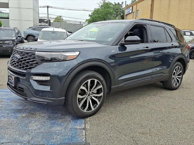 2023 Ford Explorer ST-Line