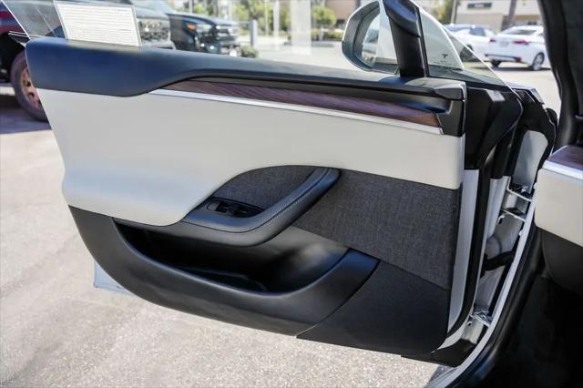 2021 Tesla Model S Plaid Tri Motor All-Wheel Drive
