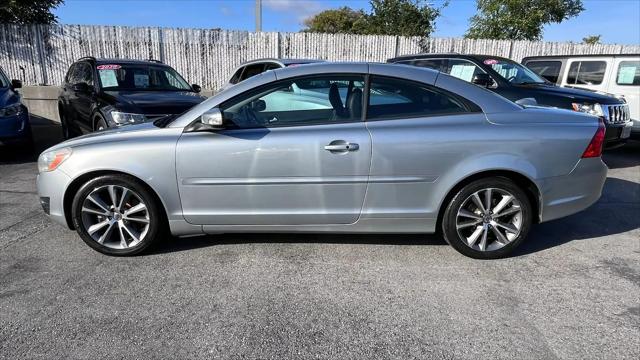 2011 Volvo C70 T5