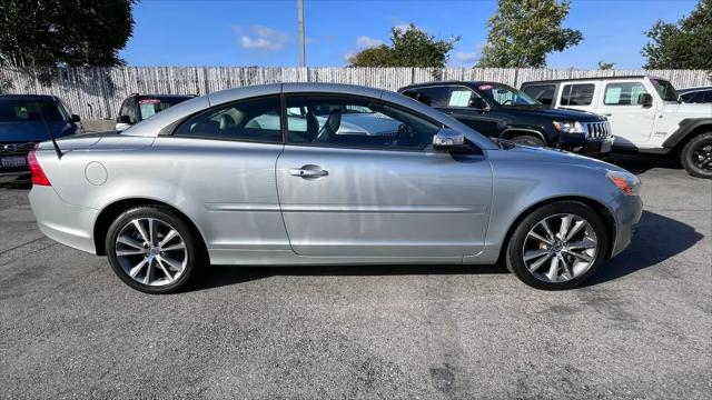 2011 Volvo C70 T5